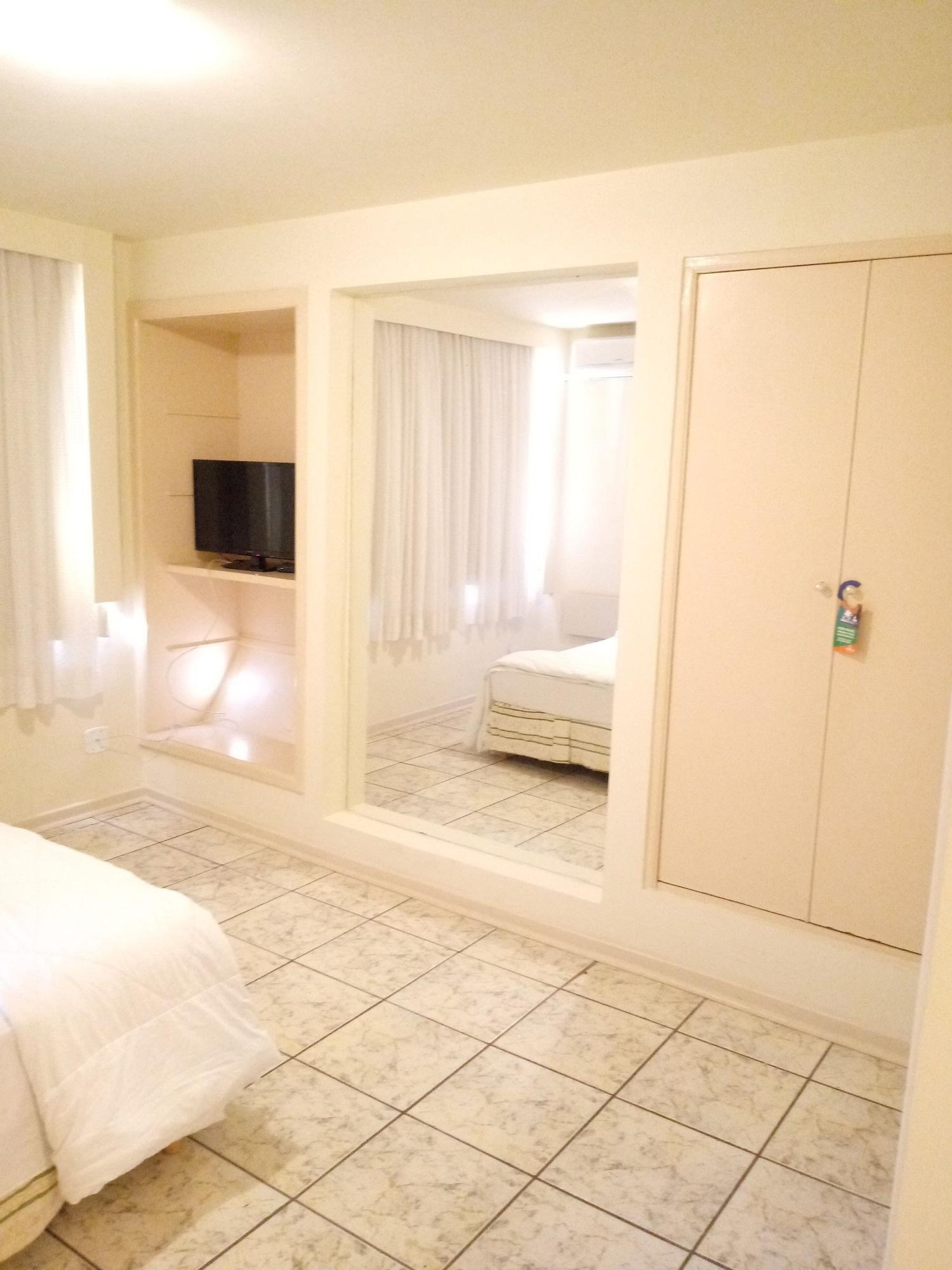 Hotel Harbor Inn ロンドリーナ エクステリア 写真