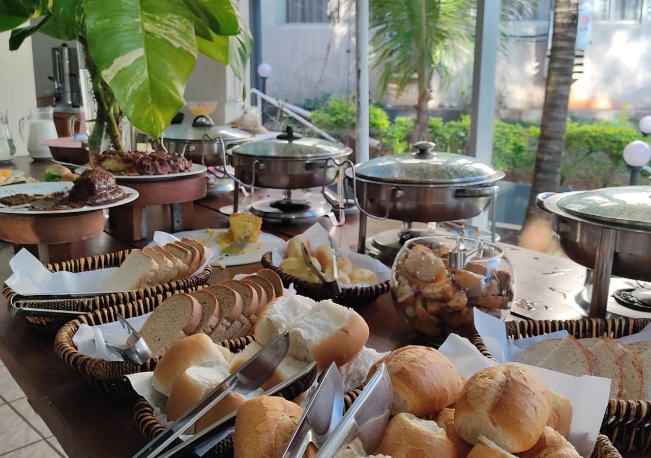 Hotel Harbor Inn ロンドリーナ エクステリア 写真